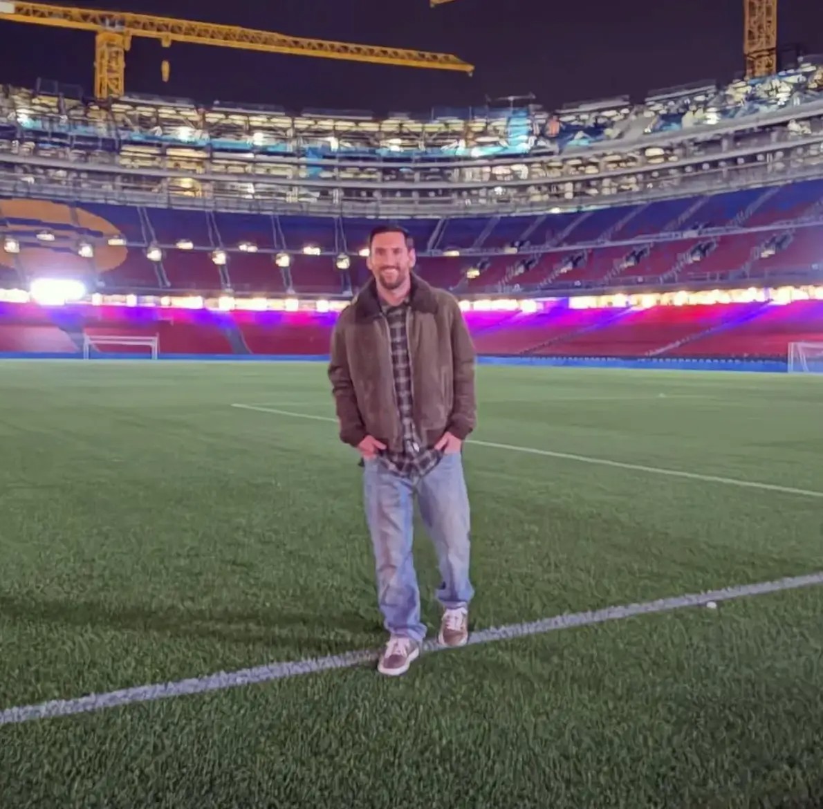 梅西低调重返诺坎普！凯发体育